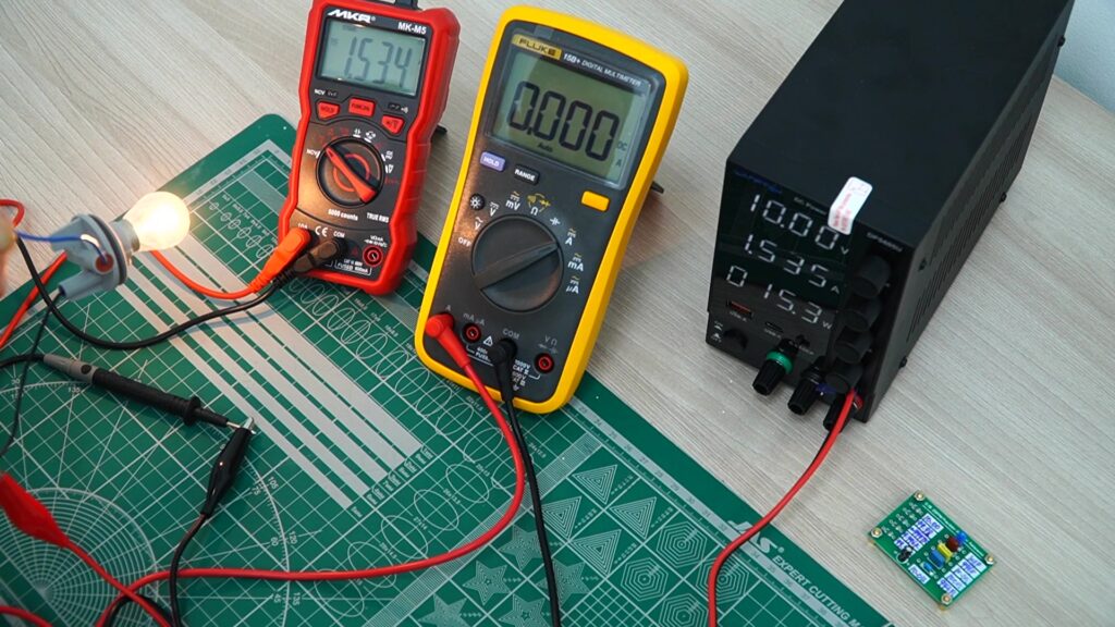 Проверили возможности MKR MK-M5 рядом с Fluke: спокойный практический тест