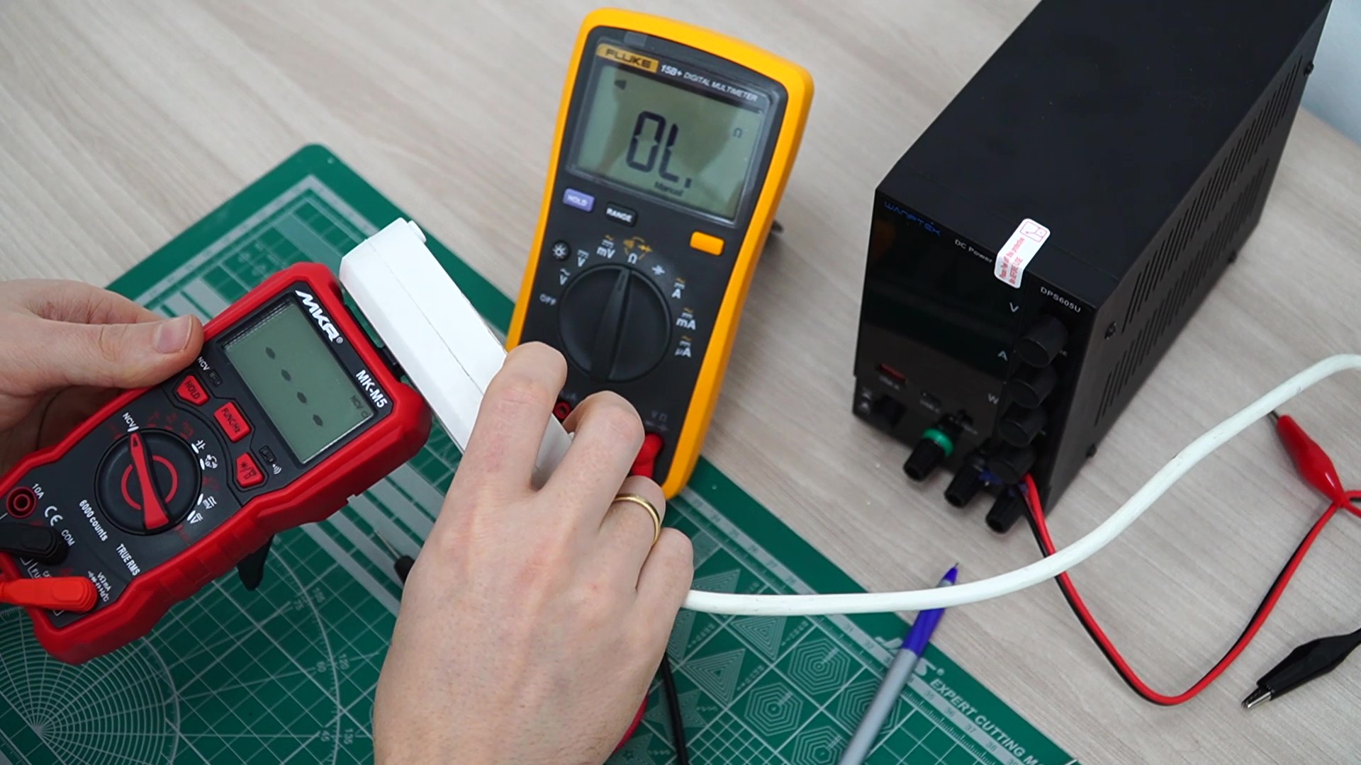 Проверили возможности MKR MK-M5 рядом с Fluke: спокойный практический тест